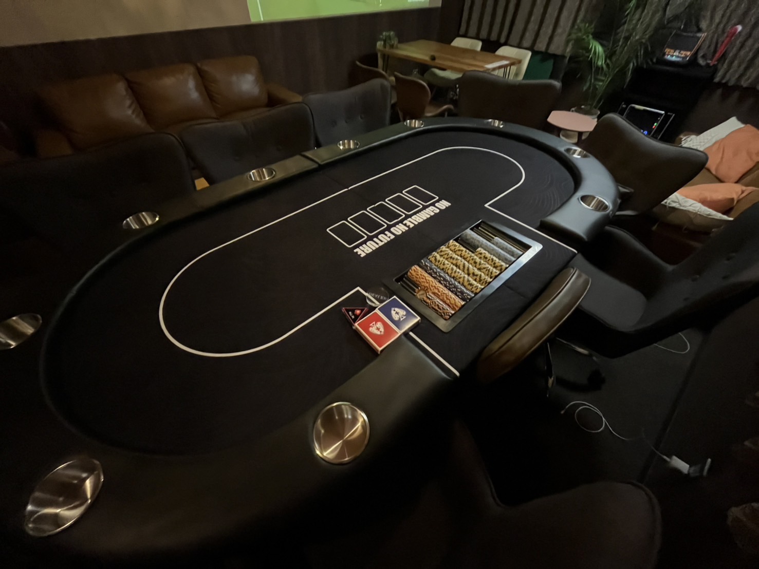 ポーカーテーブル